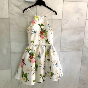 Simons Backless White Floral Dress - Size Small